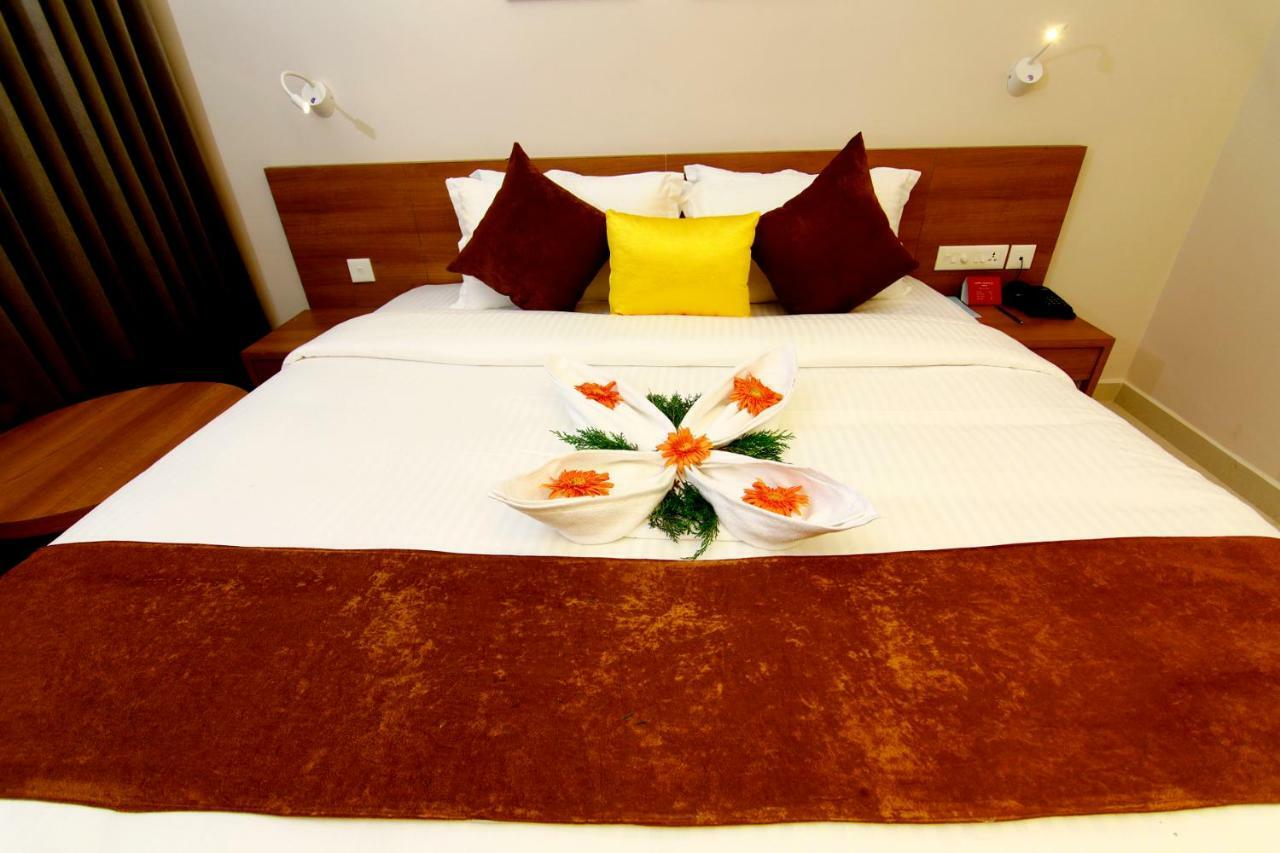 Hotel Panacea Ventures Kollam Extérieur photo