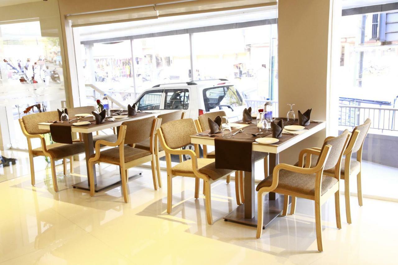 Hotel Panacea Ventures Kollam Extérieur photo