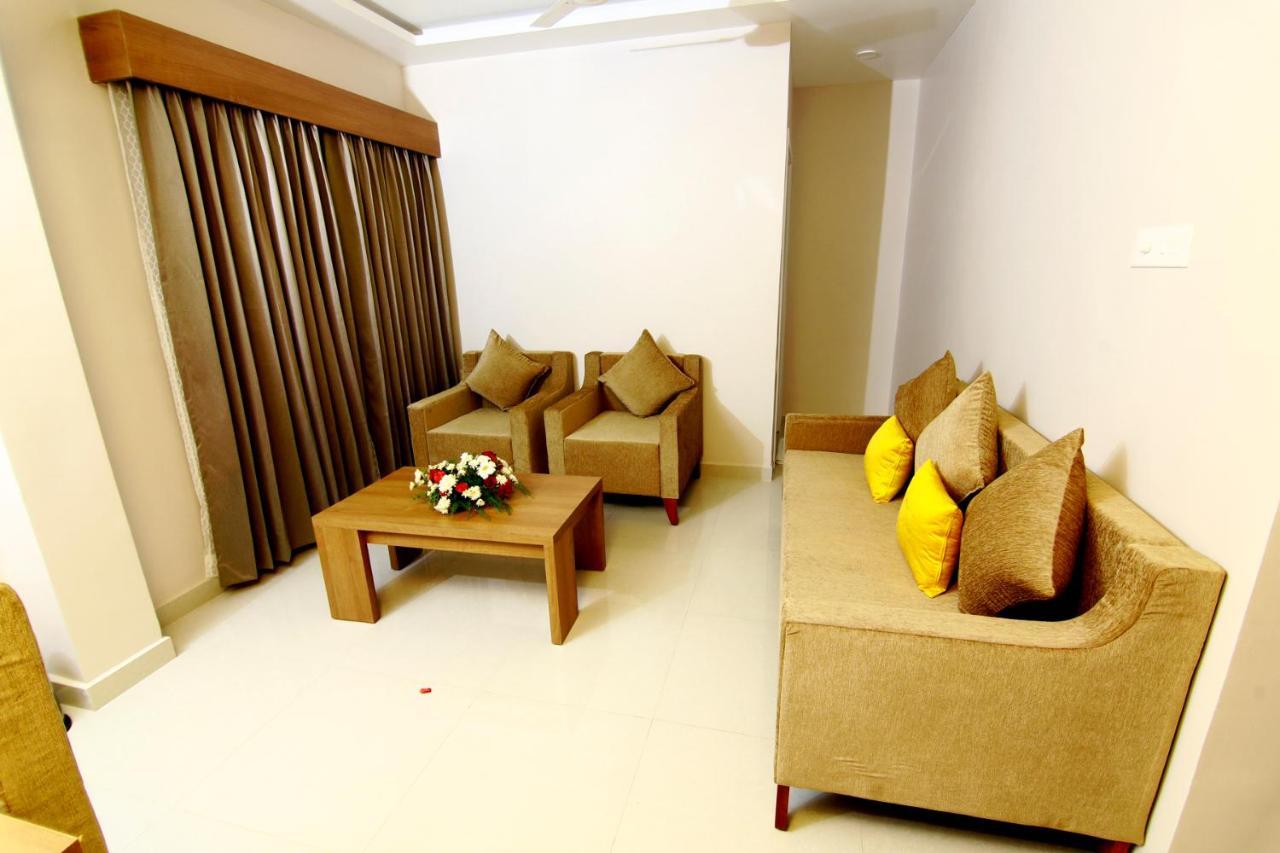 Hotel Panacea Ventures Kollam Extérieur photo